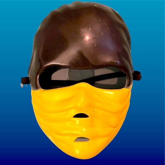 YELLOW NINJA MASK HARD PLASTIC ADJUSTABLE VELCRO STRAP COSTUME HALLOWEEN COSPLAY - Picture 1 of 3